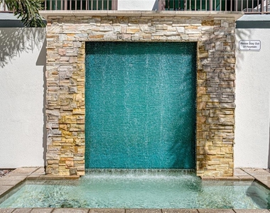1227 E Madison Street - Photo Thumbnail 53