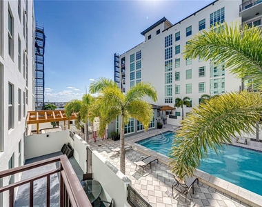 1227 E Madison Street - Photo Thumbnail 41
