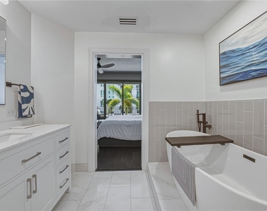 1227 E Madison Street - Photo Thumbnail 26