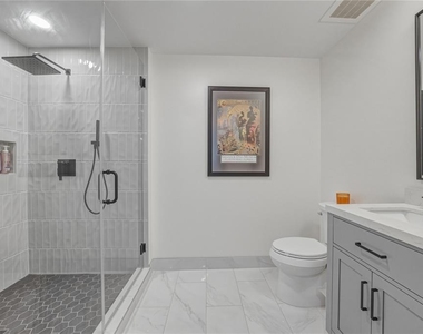 1227 E Madison Street - Photo Thumbnail 34