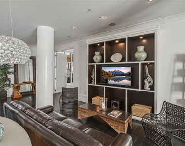 1227 E Madison Street - Photo Thumbnail 52