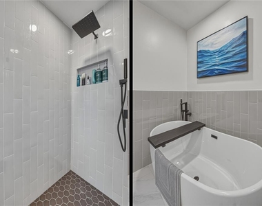 1227 E Madison Street - Photo Thumbnail 28