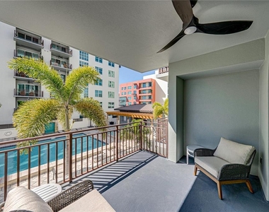 1227 E Madison Street - Photo Thumbnail 38