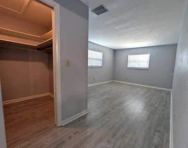 13425 86th Avenue - Photo Thumbnail 8