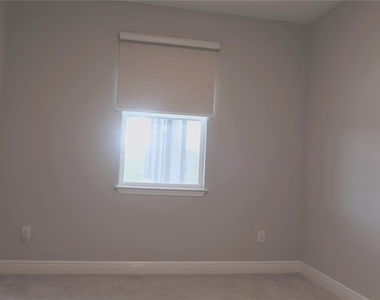 2471 Warren Acres Boulevard - Photo Thumbnail 28