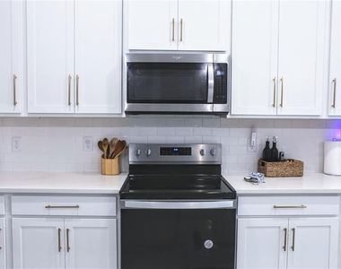 2471 Warren Acres Boulevard - Photo Thumbnail 23