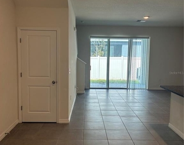 2913 Beluga Bay Drive - Photo Thumbnail 4