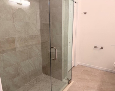 10245 Devonshire Lake Drive - Photo Thumbnail 11