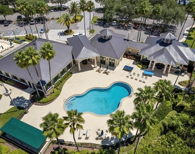10245 Devonshire Lake Drive - Photo Thumbnail 21