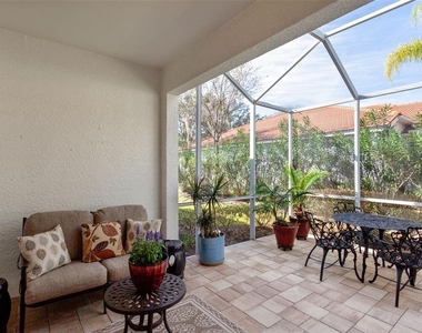 10245 Devonshire Lake Drive - Photo Thumbnail 15