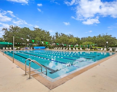 10245 Devonshire Lake Drive - Photo Thumbnail 32