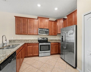 4260 Fennwood Court - Photo Thumbnail 7