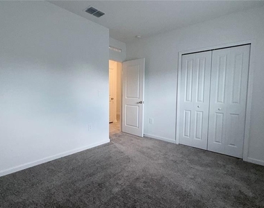1129 Deepwater Circle - Photo Thumbnail 14