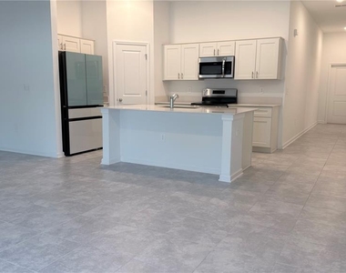 1129 Deepwater Circle - Photo Thumbnail 3