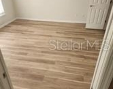 11932 Lorenza Lane - Photo Thumbnail 12