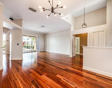 2415 Raven Croft Court - Photo Thumbnail 7