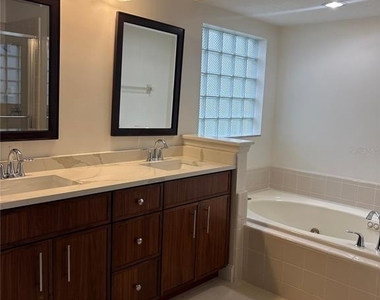 2415 Raven Croft Court - Photo Thumbnail 25