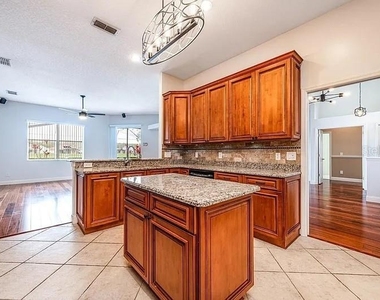 2415 Raven Croft Court - Photo Thumbnail 18