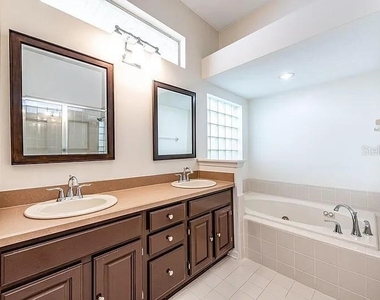 2415 Raven Croft Court - Photo Thumbnail 24