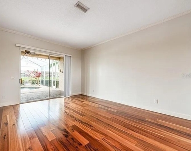 2415 Raven Croft Court - Photo Thumbnail 6