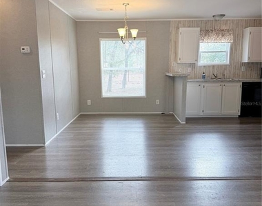 932 Se 40th Place - Photo Thumbnail 23
