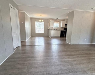 932 Se 40th Place - Photo Thumbnail 24