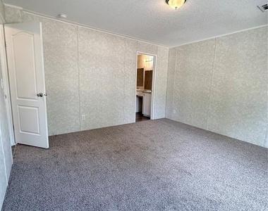 932 Se 40th Place - Photo Thumbnail 20