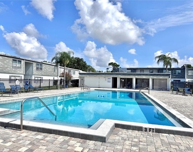 1000 S Semoran Boulevard - Photo Thumbnail 14