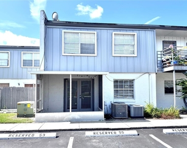 1000 S Semoran Boulevard - Photo Thumbnail 18