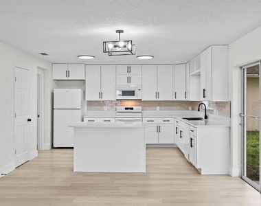 1537 Morning Star Drive - Photo Thumbnail 16