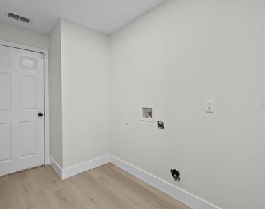1537 Morning Star Drive - Photo Thumbnail 18