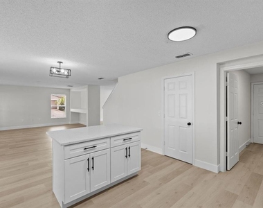 1537 Morning Star Drive - Photo Thumbnail 17