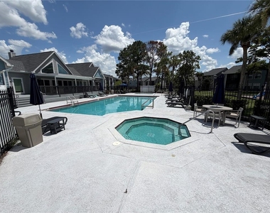 3716 Idlebrook Circle - Photo Thumbnail 7