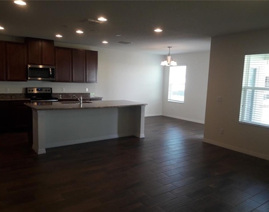 3202 Turret Drive - Photo Thumbnail 3