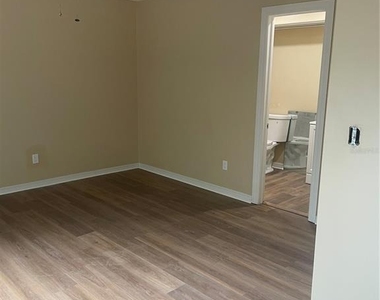 5565 N Cabot Drive - Photo Thumbnail 9