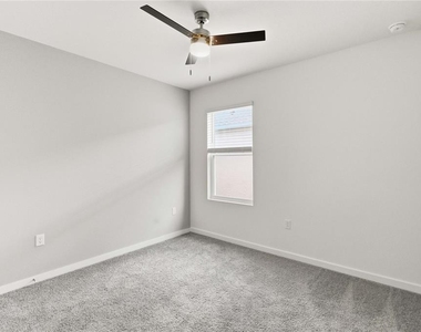 1041 Champion Ridge Drive - Photo Thumbnail 17