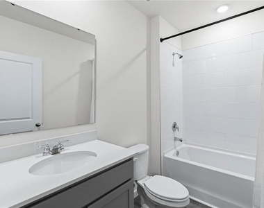 1041 Champion Ridge Drive - Photo Thumbnail 20