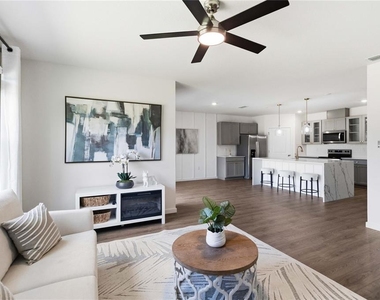 1041 Champion Ridge Drive - Photo Thumbnail 4