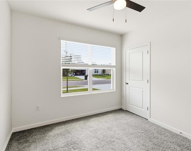 1041 Champion Ridge Drive - Photo Thumbnail 16