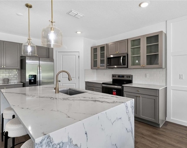 1037 Champion Ridge Drive - Photo Thumbnail 7