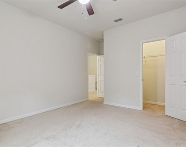 660 Fanning Drive - Photo Thumbnail 21
