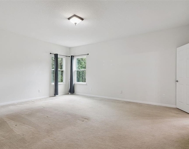 660 Fanning Drive - Photo Thumbnail 23