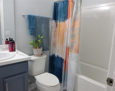 3813 San Isidro Circle - Photo Thumbnail 12