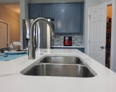 3813 San Isidro Circle - Photo Thumbnail 9