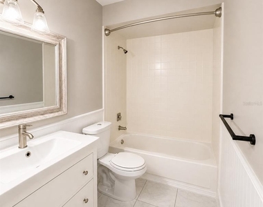 1427 Benwick Way - Photo Thumbnail 10