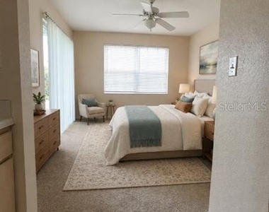 13815 Fairway Island Drive - Photo Thumbnail 9