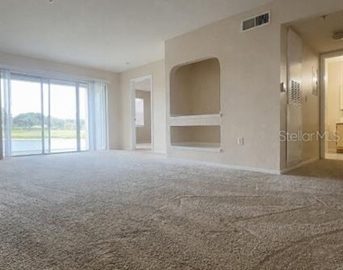 13815 Fairway Island Drive - Photo Thumbnail 4