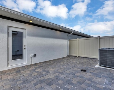 518 Lady Palm Street - Photo Thumbnail 36