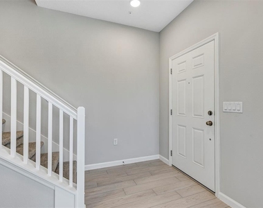 518 Lady Palm Street - Photo Thumbnail 2