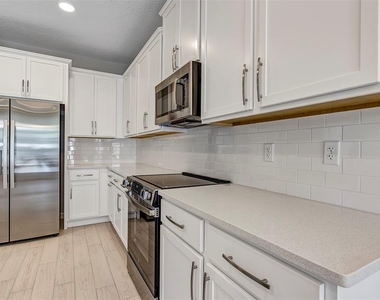 518 Lady Palm Street - Photo Thumbnail 15